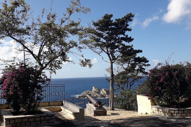 Corfu Panoramic Island Tour by coach, full day tour - Kanoni and Mouse Island: Pontikonisi and Vlacherna in 15 minutes